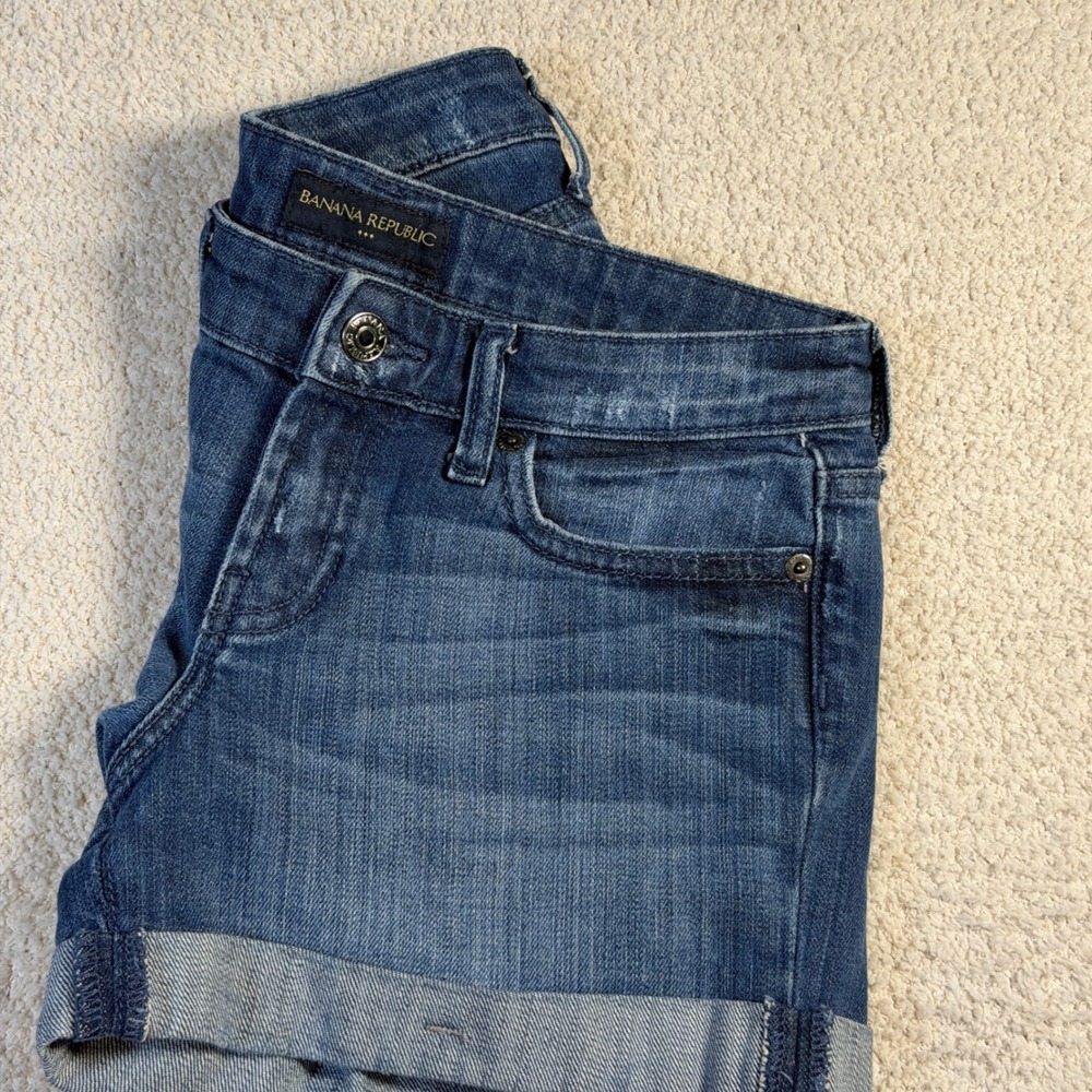 Banana Republic BF Rold Dnms Blue Denim Shorts Cuffed Medium Wash 895436-00 29W